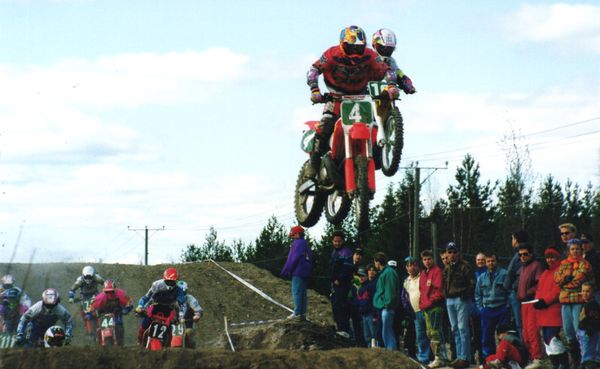 V-P Seppälä taistelee Supercross 1994